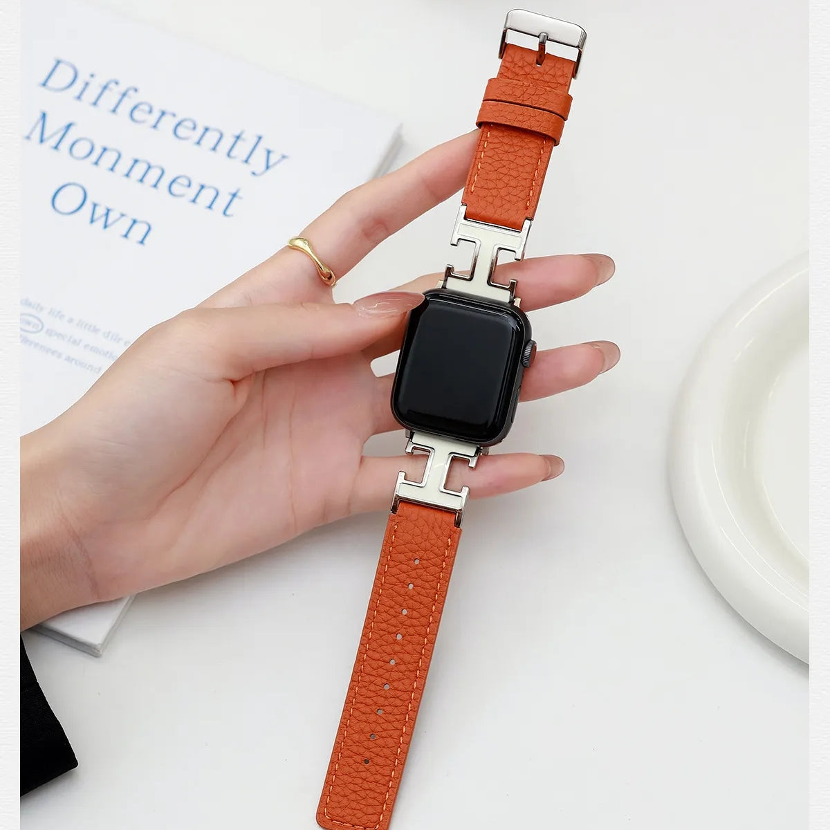 D-H Pebbled Leather Strap