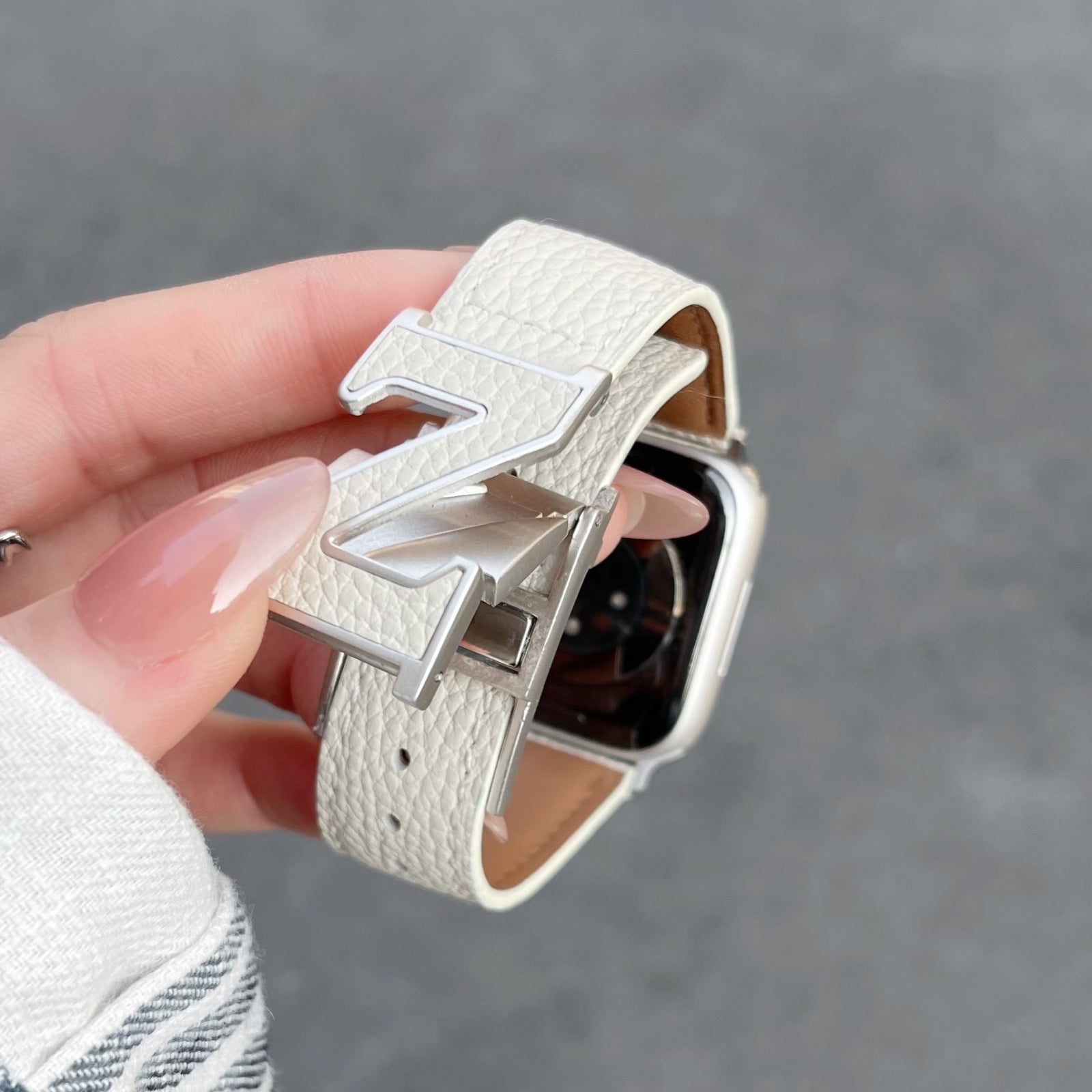 Z-Shaped Leather Strap
